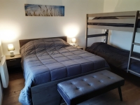 G&icirc;te 3 du Fays - Chambre 1 de 4 personnes avec 1 lit 140 et 1 lit superpos&eacute; de 2x90